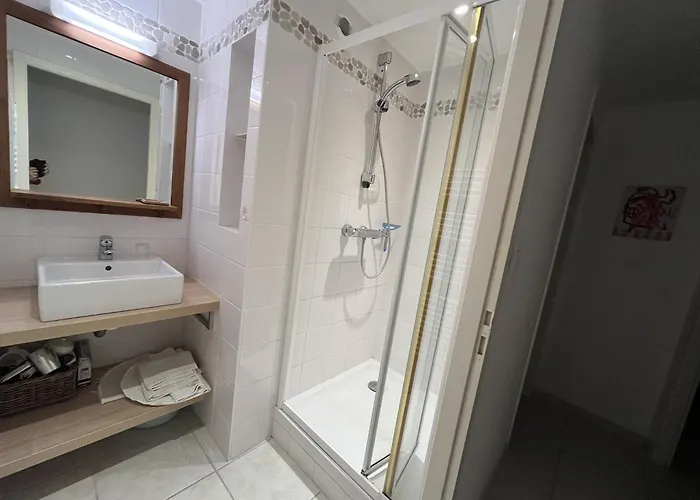 L'aigue Marine סן ז'אן דה מון